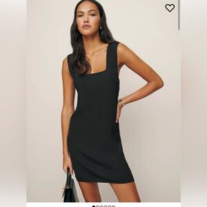 Reformation Alora Dress in black!